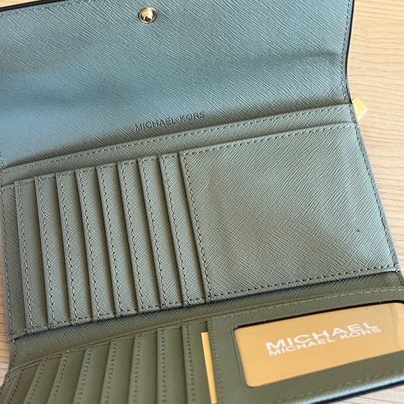 Michael Kors Jodie MD Signature Tote  Handbag Light + Wallet set NWT Authentic - Picture 11 of 12